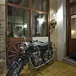 ホテル Alpen House &