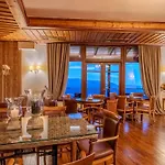 Hotel Alpen House &