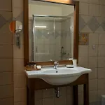 Alpen House & 4*