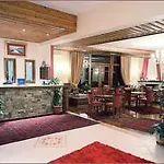 Alpen House & Hotel 4*