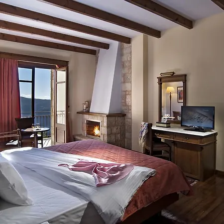 Hotel Alpen House & 4*