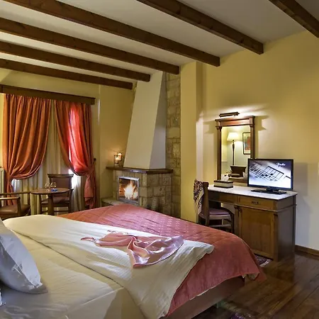 Alpen House & 4*