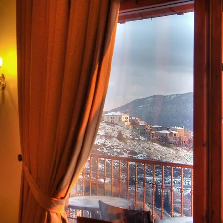 Alpen House &