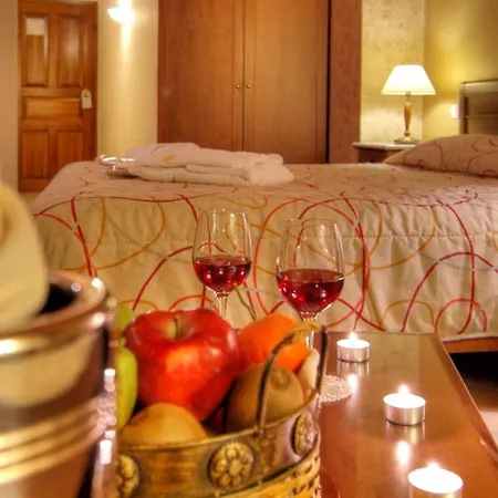 Alpen House & Hotel