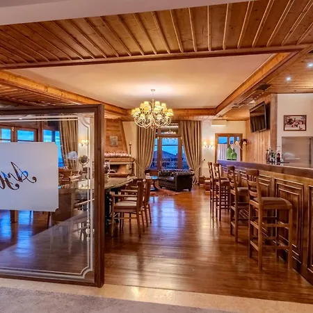 Отель Alpen House &