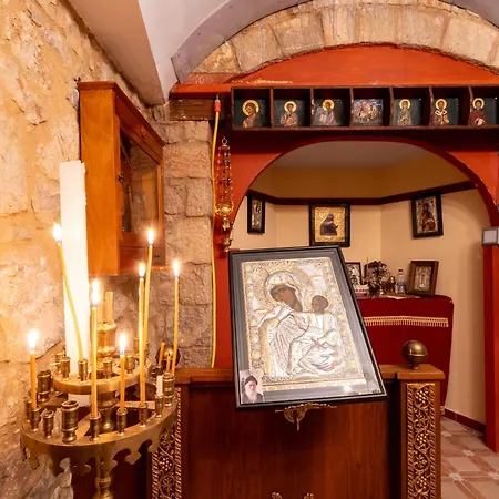 Отель Alpen House & 4*