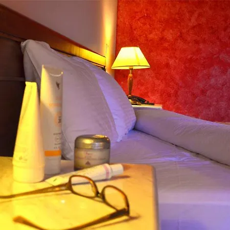Alpen House & 4*